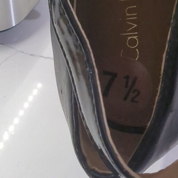 Calvin Klein Women Evalyn Ballet Flat pattern leather shiny pointy toe Black 7.5 - Picture 9 of 9